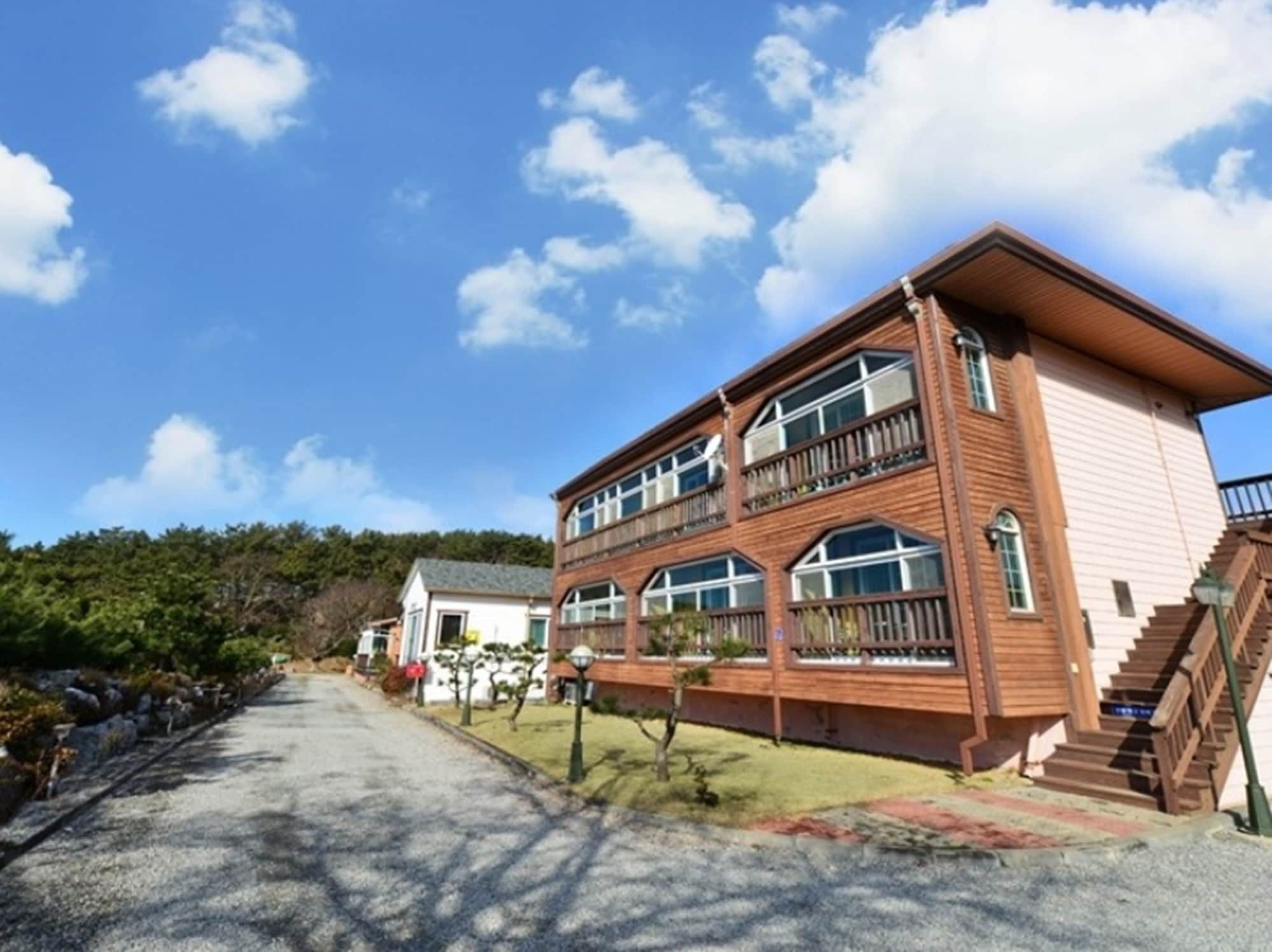 Pause Pension Taean Exterior photo